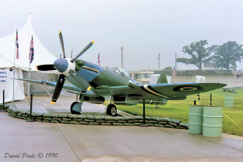 Supermarine Spitfire Mk 22