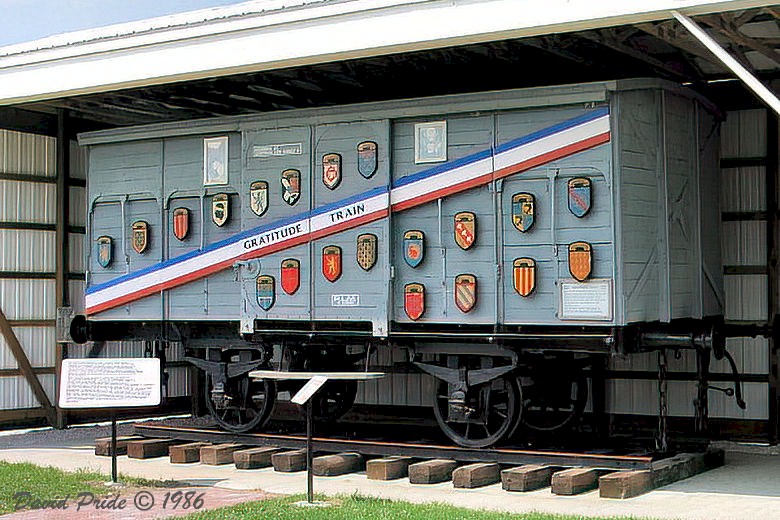 Dual Purpose Railway Boxcar