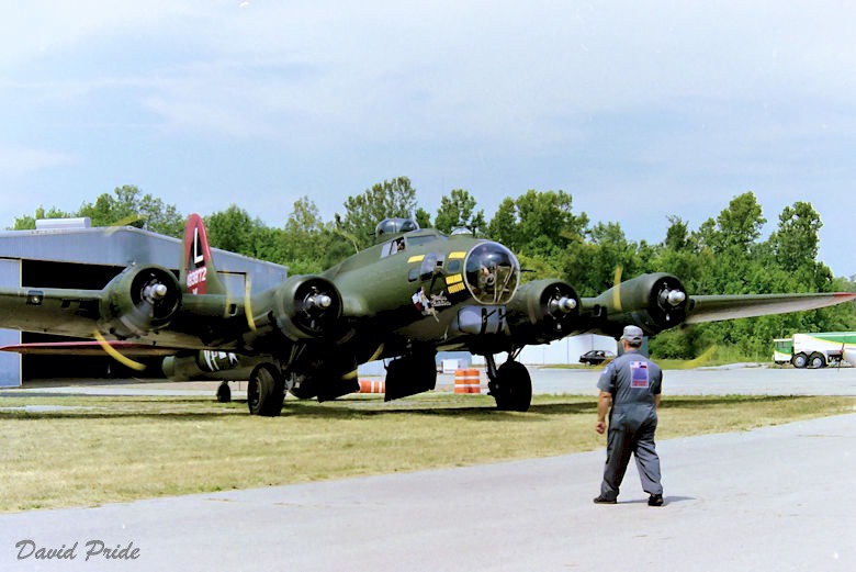 B-17G - Texas Raiders