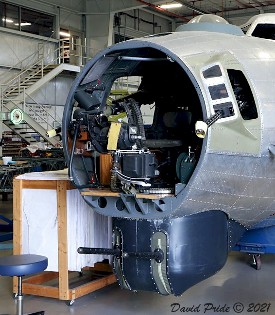 Boeing B-17G Champaign Lady