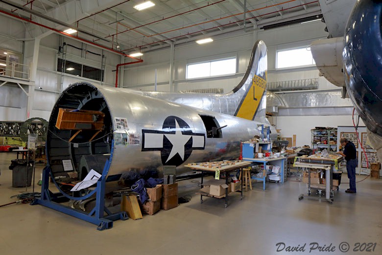 Boeing B-17G Champaign Lady