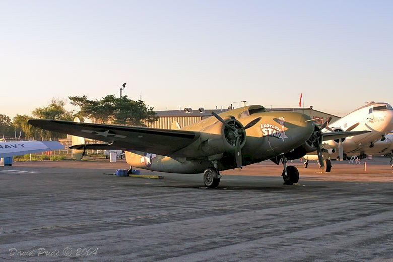 Lockheed C-60 Lodestar 