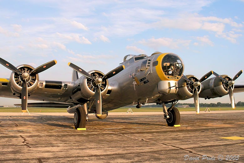 Boeing B-17G Flying Fortress Liberty Belle