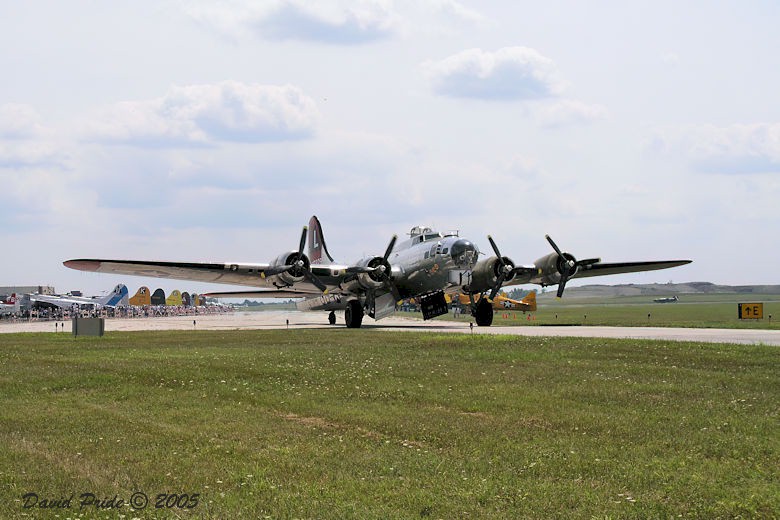 Boeing B-17G Flying Fortress Yankee Lady