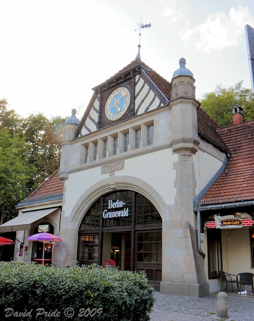 Grunewald Station