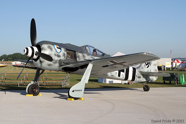 AirVenture 2011 - Flug Werk Fw 190 A8/N