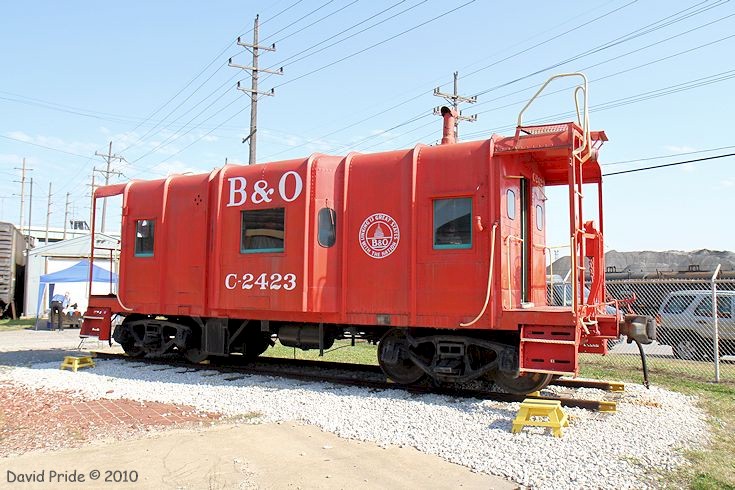 Wagon Top B&O Caboose C-2423